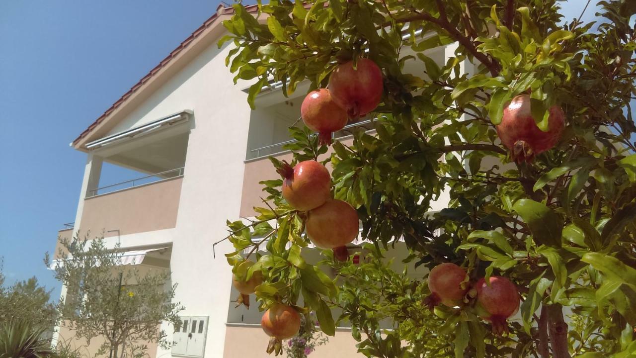 Apartments Ruzmarin Vrsi Exterior foto