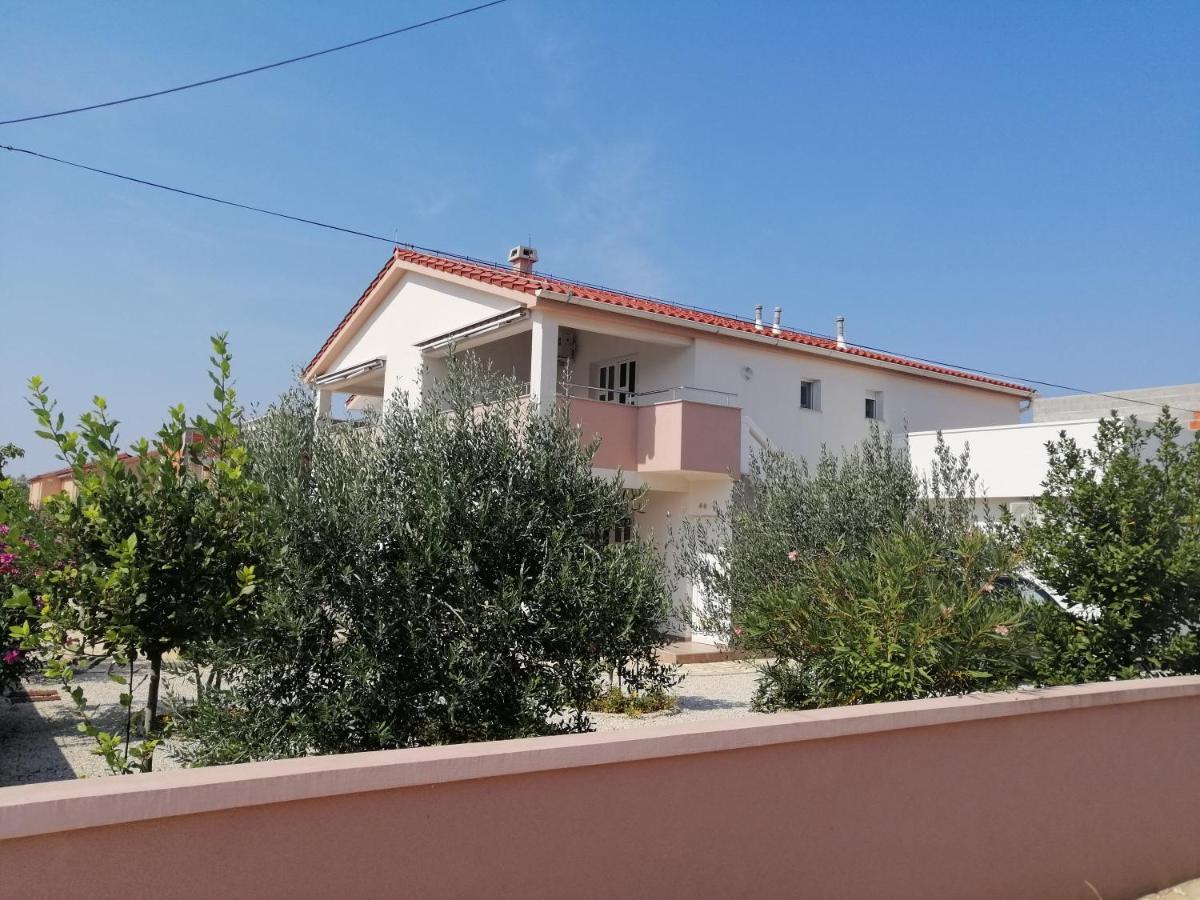 Apartments Ruzmarin Vrsi Exterior foto